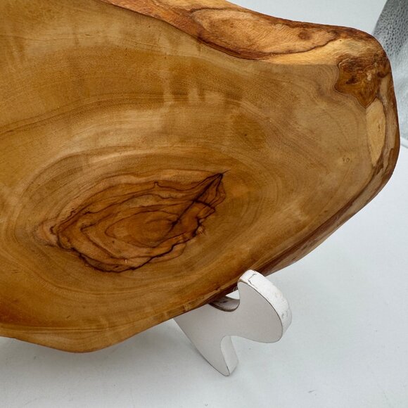 Custom Wooden Cheese Charcuterie Board  Rustic Cutting Board, Wedding Gift, Buff - Picture 2 of 12